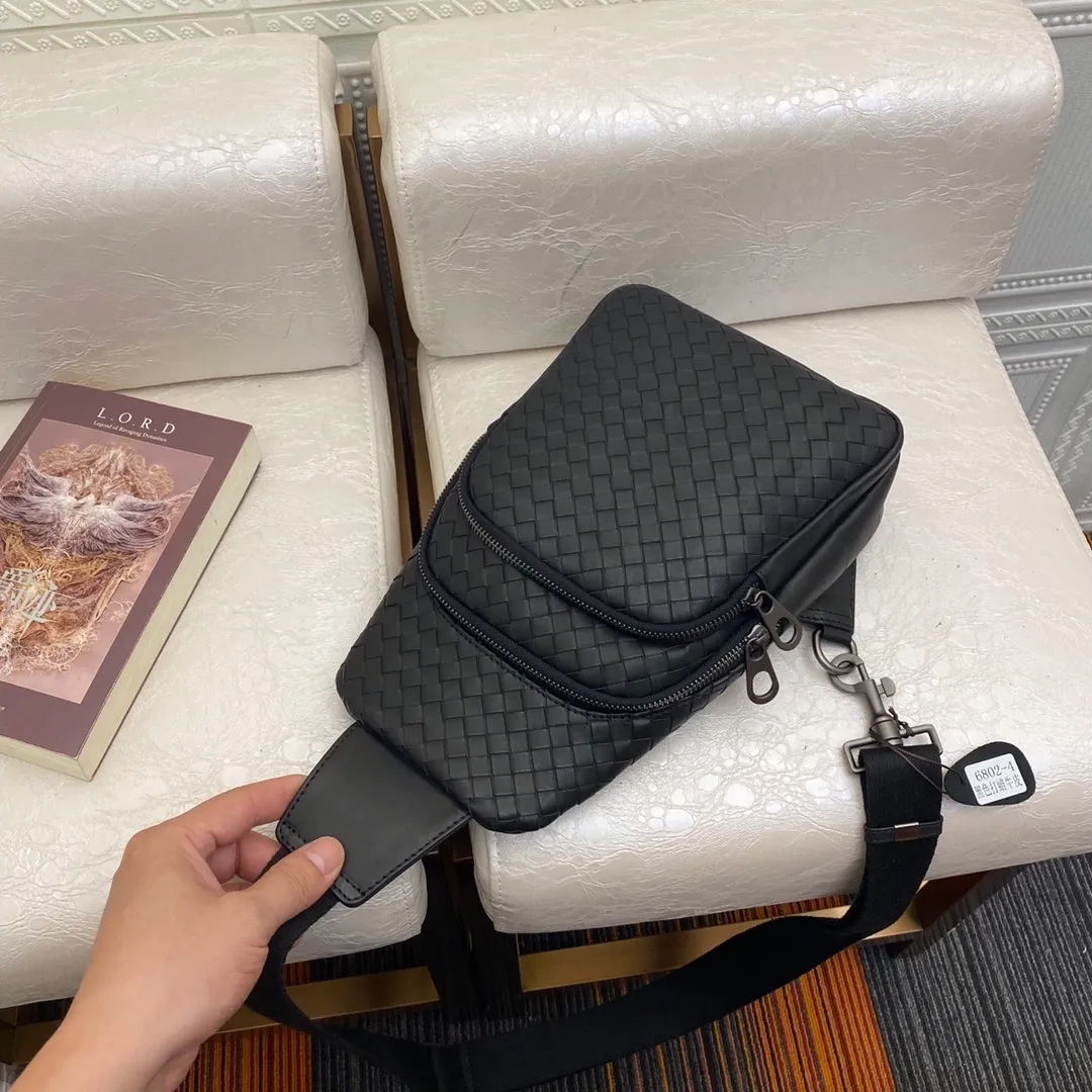 All categories 💚 Top version men’s bags 💚 BV 2024 new BV chest bag